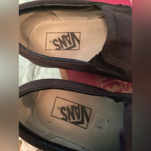 Sold - Picture 3 of 5